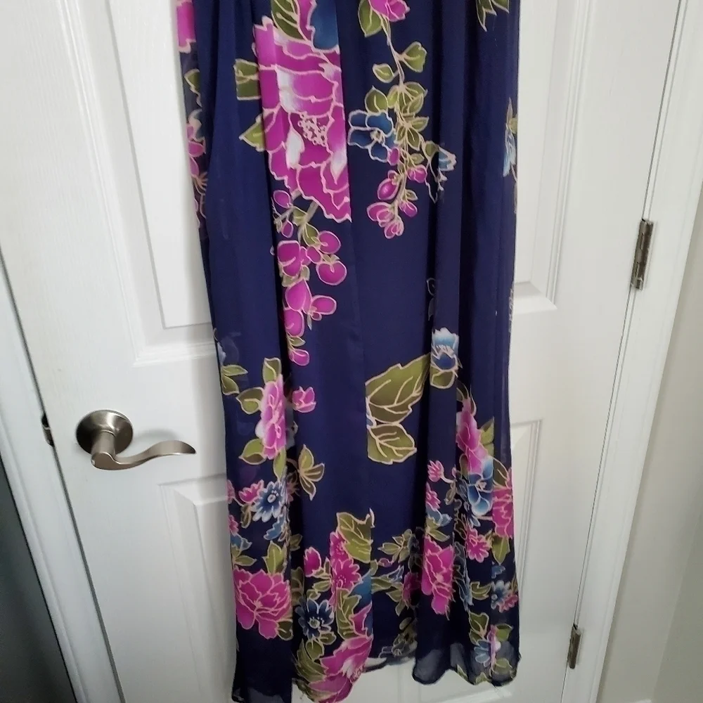 STRAPLESS Floral Maxi Dress with Cute Ruffle Top Detail - Picture 7 of 14